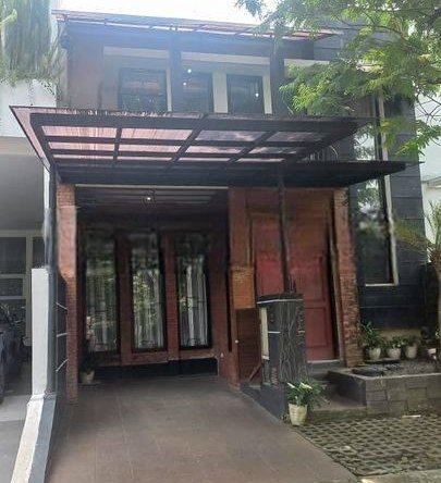 Rumah disewa Emerald Terrace Bintaro Jaya Sektor 7 Furnish Lokasi Ok