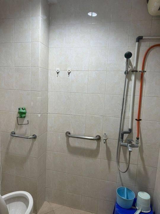 Disewakan RUmah 2 Lantai Bagus Kelapa Gading Molek