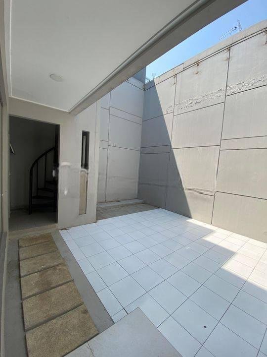 Cepat Rumah Golf Island Pik Uk 8x20 Unit Langka