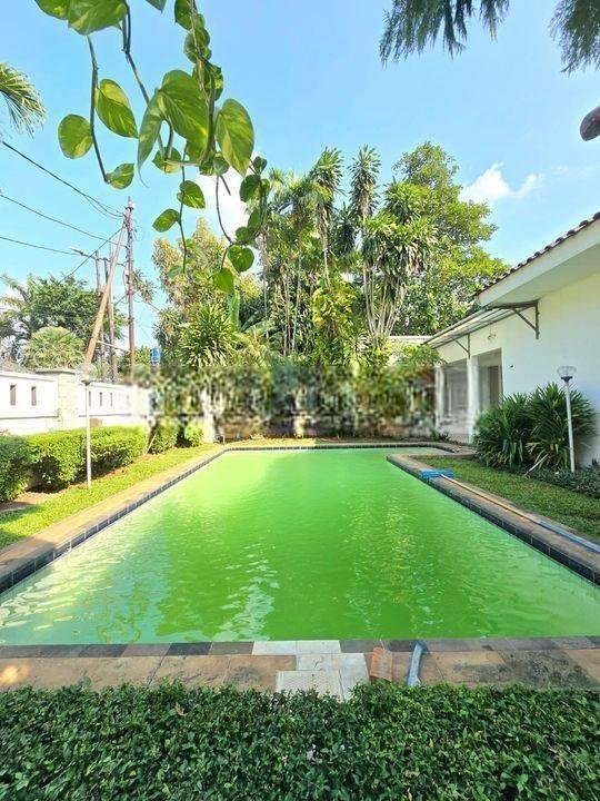 HOUSE FOR RENT KEMANG DALAM