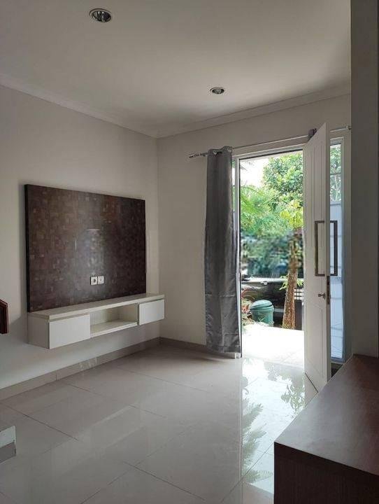 Disewakan furnish cluster Malibu village gading Serpong