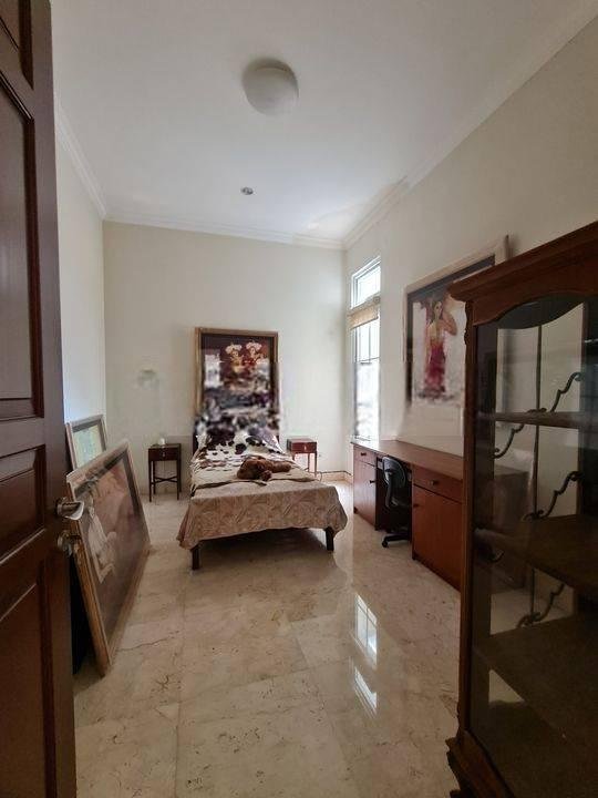 RUMAH SENI TERAWAT NYAMAN TENANG BANYAK TAMAN