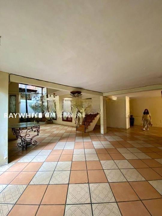 Rumah 2lantai Luas Parkirannya Lokasi Brawijaya Krbayoran Baru