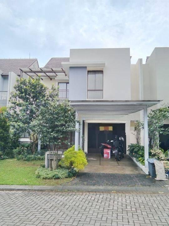 Disewakan rumah furnish rapi green cove BSD dekat the breeze