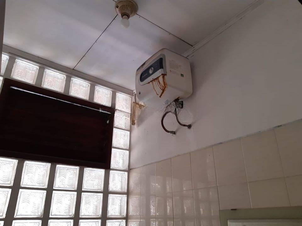 Rumah tepi jalan raya cocok untuk #kantor #usaha#klinik #storage /gudang #siaphuni #as it is #swimmimgpool