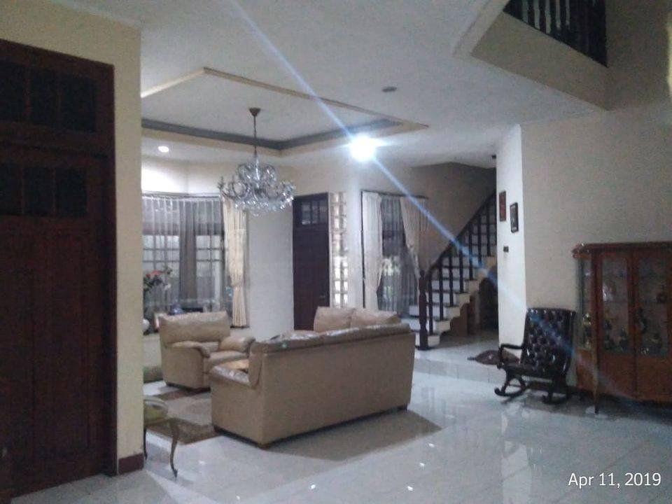 Rumah tepi jalan raya cocok untuk #kantor #usaha#klinik #storage /gudang #siaphuni #as it is #swimmimgpool