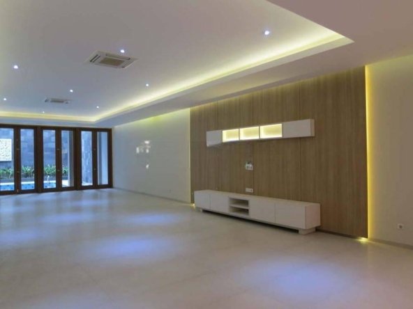 Rumah Menteng prime, with pool 8 Rumah Menteng prime, with pool Rumah Menteng prime