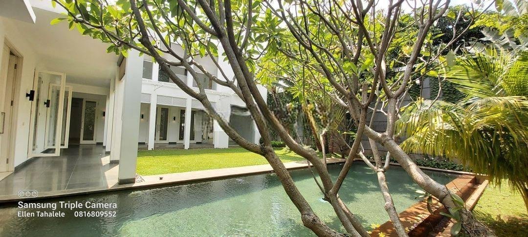 Luxury Villa in Cipete Close to MRT Cipete
