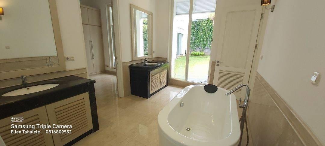 Luxury Villa in Cipete Close to MRT Cipete