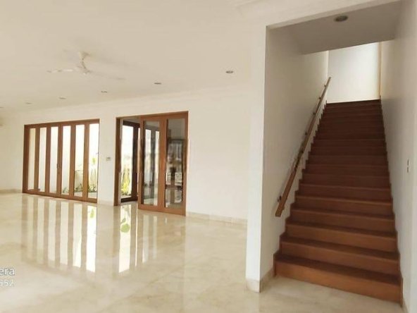 Luxury House in Cipete Close to French School