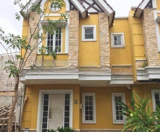 Rumah Mungil 2 Lantai Di Cluster Malibu Village