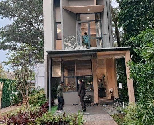 Rumah di BSD dekat dengan akses tol dan jalan lebar